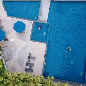 4* Hotel Bahang Bay